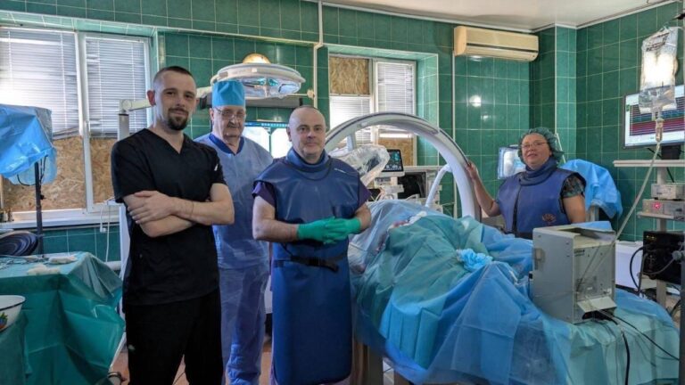 В Херсоні вперше за час війни провели складну операцію на серці