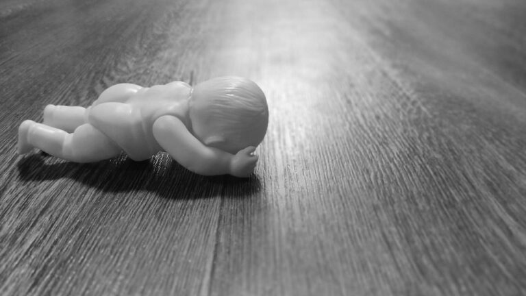 У Миколаєві двоє дітей загинули, ймовірно, від отруєння чадним газом