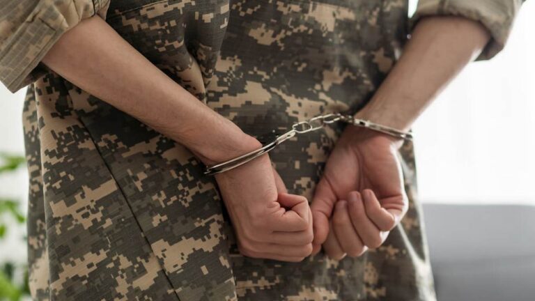 На Одещині військового засудили до двох років обмеження волі за погрози поліцейському