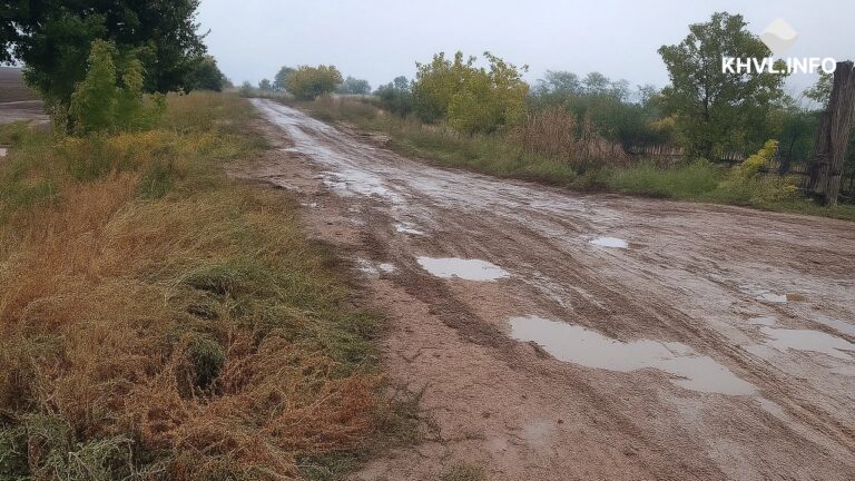 На Одещині жителі села Весела Балка занепокоєні станом дороги після злив
