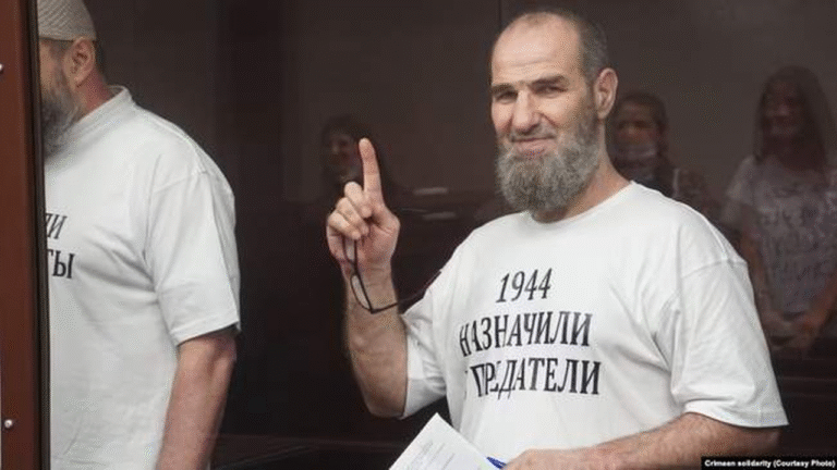 Кримський імам Ленур Халілов повернувся додому після судового рішення