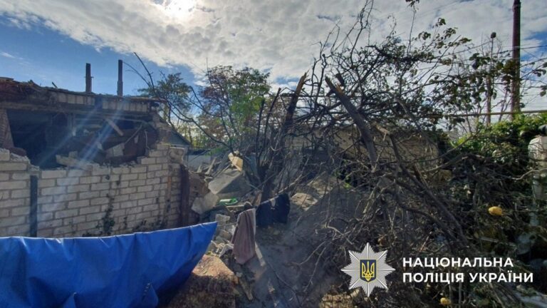 Російські війська обстріляли Херсонщину: є поранені та значні руйнування