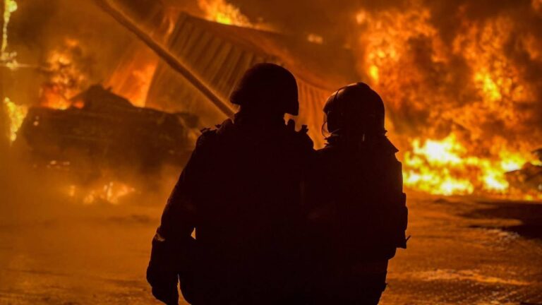 Одесу вночі атакували дрони: є поранені та пошкоджена інфраструктура
