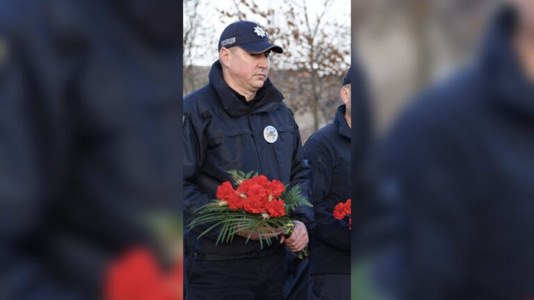 Поліцейські Миколаївщини вшанували пам’ять жертв Голодомору