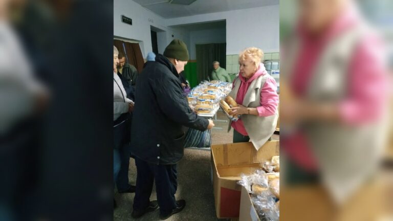 Благодійники продовжують допомагати жителям прифронтових старостатів