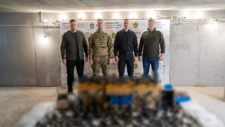 Херсонські морпіхи отримали 40 FPV-дронів із захистом від РЕБ