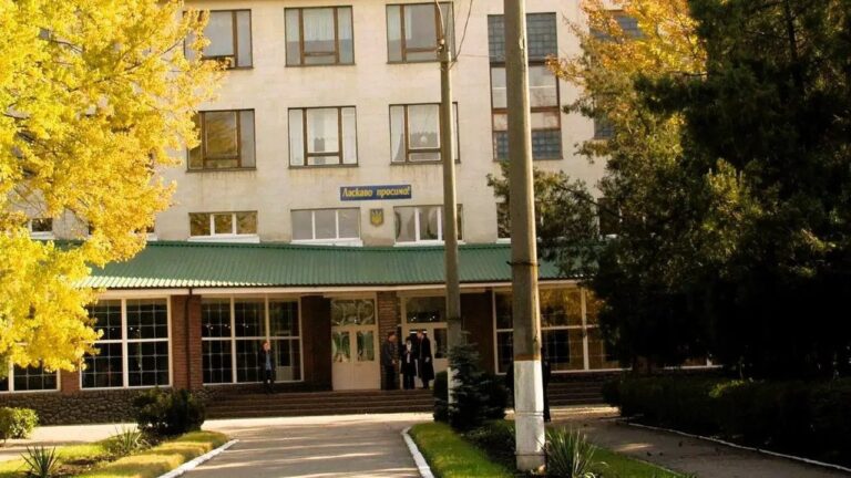 У Херсоні судитимуть викладачку, яка допомагала окупантам створити “університет”