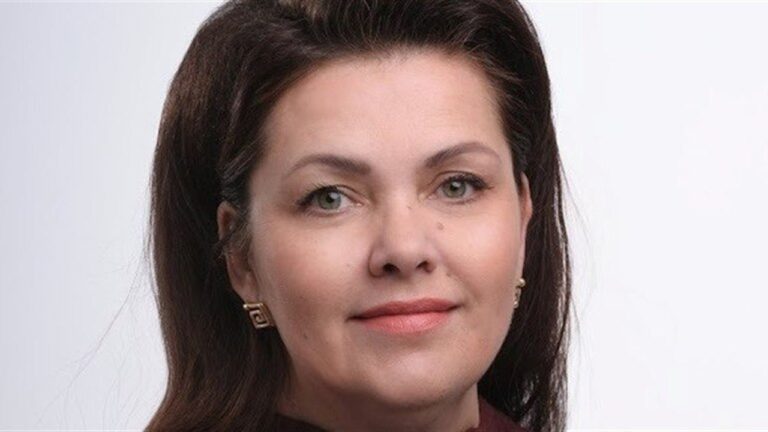 Ексдиректорку херсонської школи Оксану Барнаш засудили до 12 років за колабораціонізм