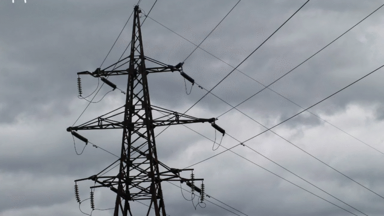 Росія планує будівництво нових ЛЕП на окупованій частині Херсонщини