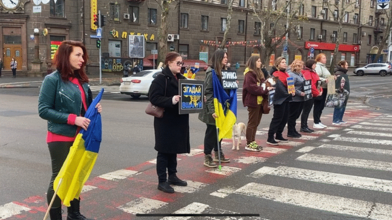Миколаївці долучилися до загальнонаціональної хвилини мовчання