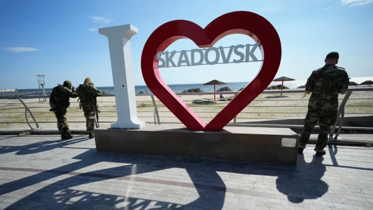 Мешканці Скадовська продовжують прихований спротив окупації