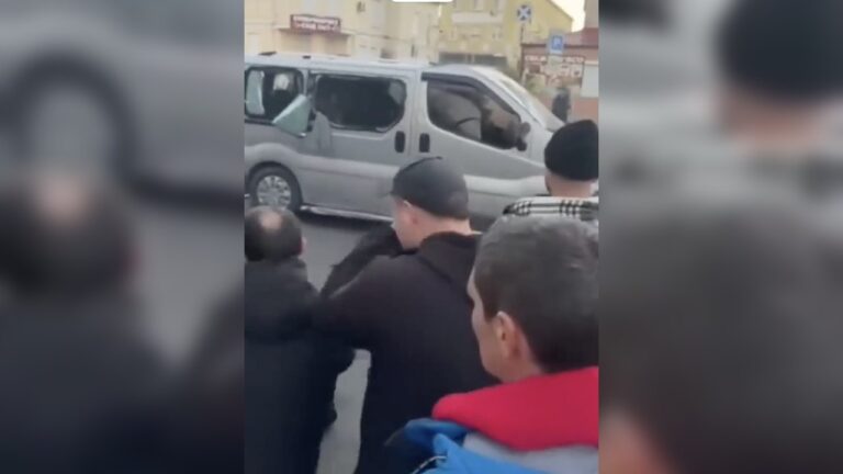 В Одесі невідомі напали працівників ТЦК і розгромили авто: в мережі обговорюють інцидент