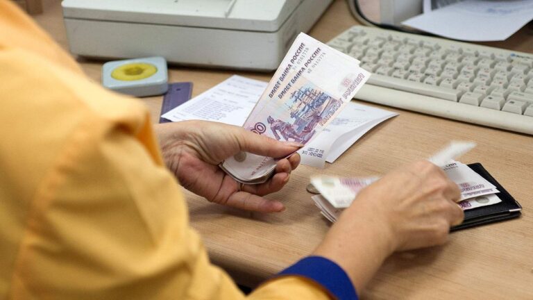 РФ знову пообіцяла виділити ТОТ Херсонщини кошти на соцвиплати та медицину