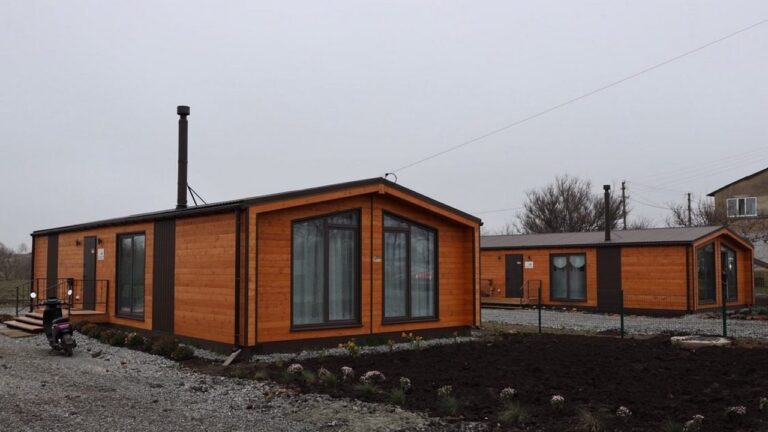 На Миколаївщині завершили будівництво п’яти будинків соцжитла та відкрили модульну амбулаторію