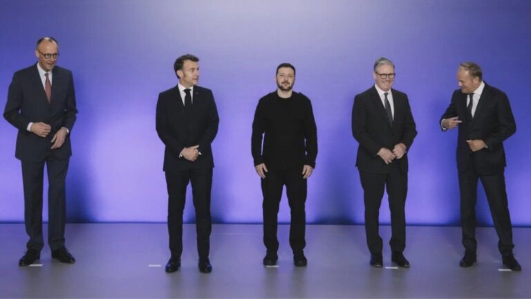 Європа шукає можливості підтримувати Україну без допомоги США – Bloomberg