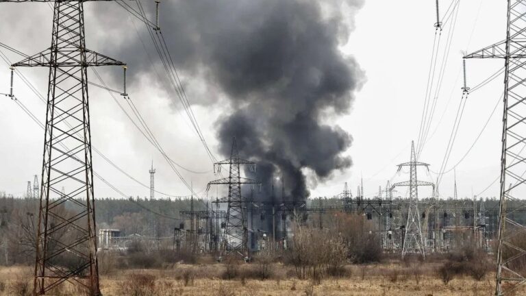 Унаслідок російських ударів “Херсонобленерго” потребує понад 313 млн грн на відновлення зруйнованих енергооб’єктів