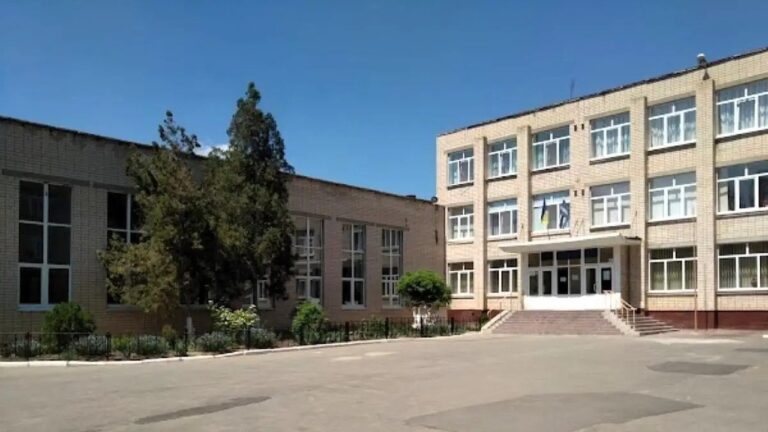 У Херсоні замовили ремонт шкільного укриття за понад 10 млн грн у компанії зі скандальним бекграундом