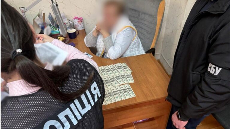 Депутатку міськради на Одещині підозрюють у вимаганні хабаря за земельне питання