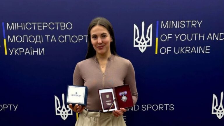Веслувальницю з Херсонщини Олену Скворцову відзначили орденом княгині Ольги