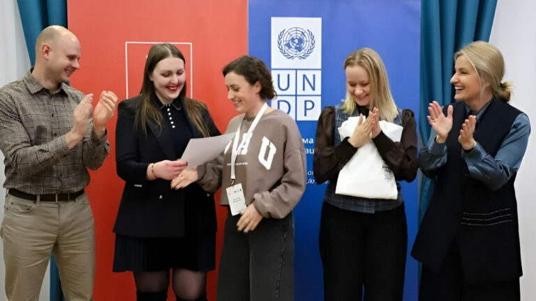 Миколаївські інтерні пройшли першу навчальну програму для молодих медиків