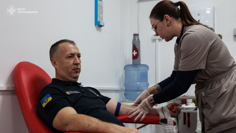 Рятувальники Херсонщини долучилися до добровільної здачі крові