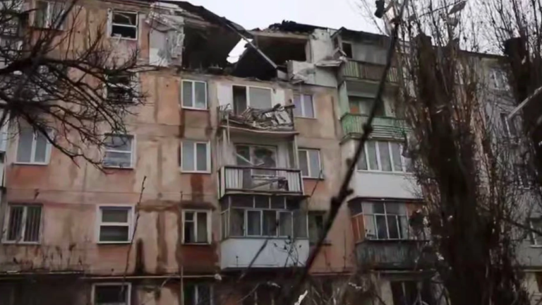 Російські війська знову обстріляли житлові квартали Херсона