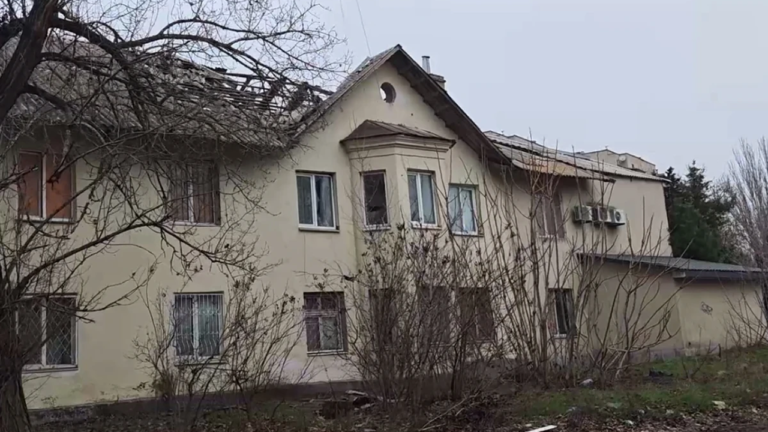 За добу війська РФ обстріляли понад 30 населених пунктів Херсонщини: поранено чотирьох цивільних