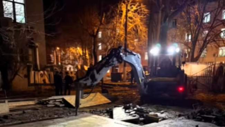 В Одесі знесли незаконне будівництво на Пироговському провулку