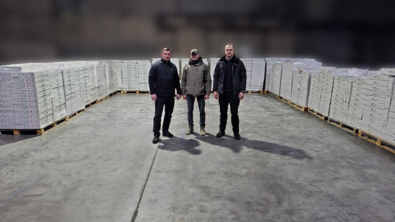 До Херсона прибули 1000 обігрівачів для підтримки мешканців без тепла