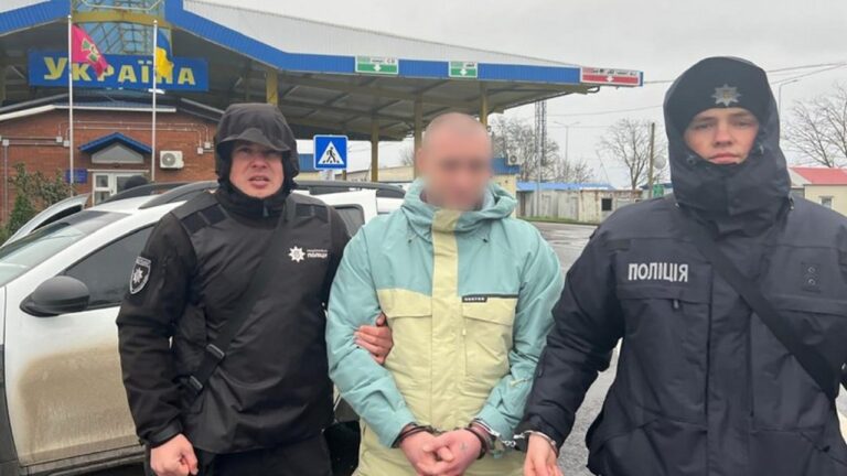 З Молдови екстрадували підозрюваного у вимаганні в Запорізькому СІЗО