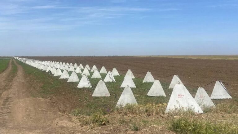 Херсонська ОДА закупила будматеріали для оборони без розкриття деталей