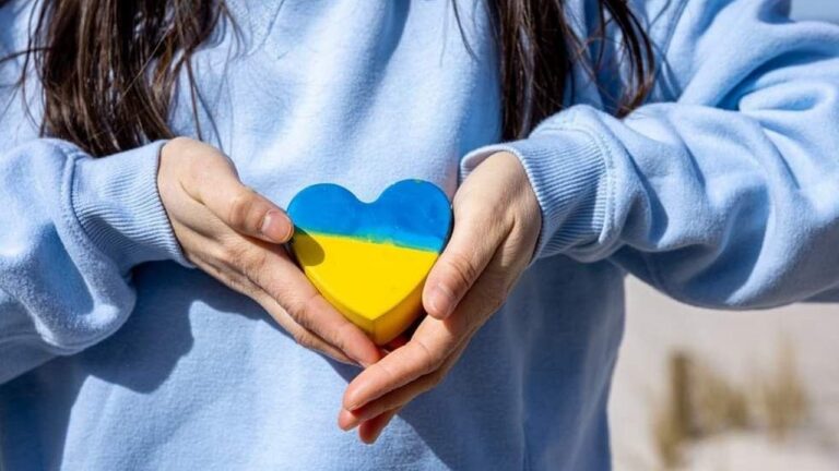 У Бериславському районі дрон поранив волонтера