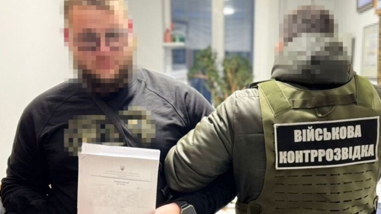 СБУ викрила військовослужбовця ВМС який передавав ворогу координати морських дронів