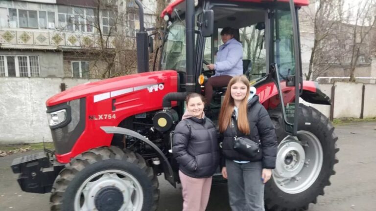 У Миколаївській області жінки, які постраждали від війни, безкоштовно навчаються водінню