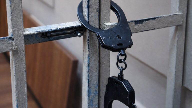 Окупанти звинуватили жительку Херсонщини у шпигунстві на користь України