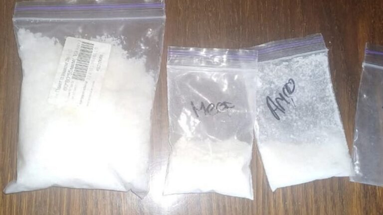 У Миколаєві затримали двох чоловіків за збут наркотиків