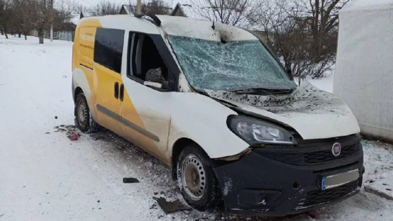 Російський дрон атакував поштовий автомобіль у Бериславській громаді