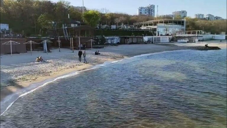 Пляжний сезон в Одесі у 2026 році: еколог попереджає про невидимі наслідки забруднення моря