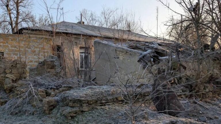 Російські війська обстріляли Степанівку: пошкоджено житловий будинок