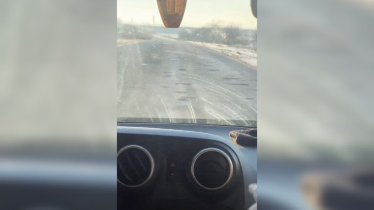 На трасі Миколаїв-Одеса через морози різко погіршився стан асфальту