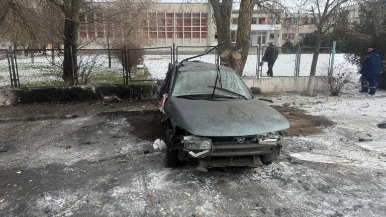 В окупованій Новій Каховці під обстріл потрапив район адмінбудівлі