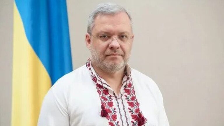 Понад $100 млн готівкою: екс-міністра енергетики підозрюють у відмиванні коштів у справі “Мідас”»