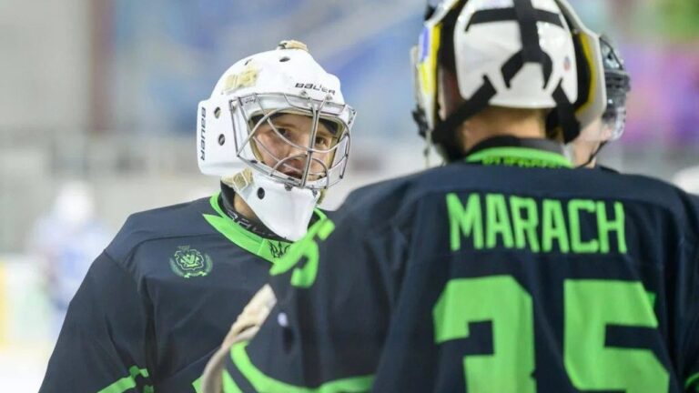 Херсонський “Дніпро” першим закинув 200 шайб у чемпіонаті України