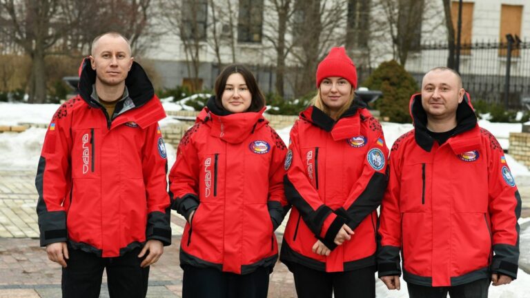 До 31-ї антарктичної експедиції увійшли двоє херсонців