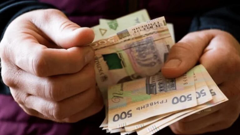 В Україні призупинили пенсійні виплати для 337 тис осіб через верифікацію