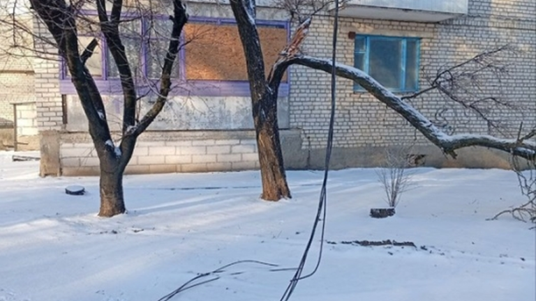 На Миколаївщині через негоду без електрики залишилися сотні населених пунктів