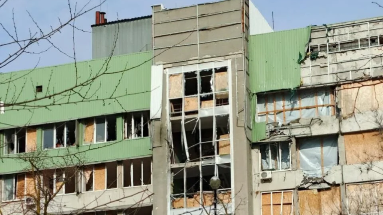 Російські дрони знову атакували будівлі Херсонського університету