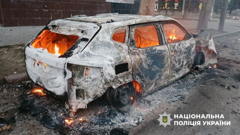 Двоє поліцейських постраждали внаслідок атак у Херсоні