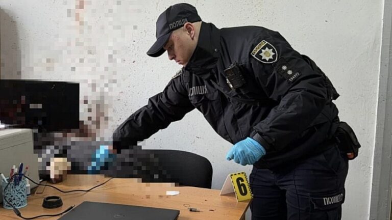 Старості села на Миколаївщині повідомили про підозру у вбивстві підлеглої