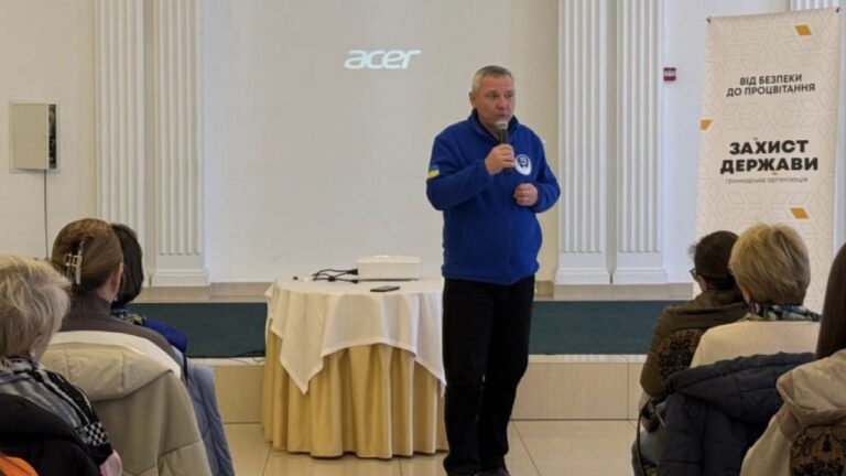 У Миколаєві провели зустріч для родин зниклих безвісти захисників